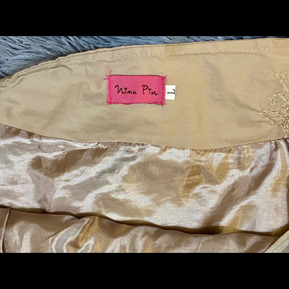 ✨Tan skirt with gold sequins and beads size Large - Picture 4 of 5